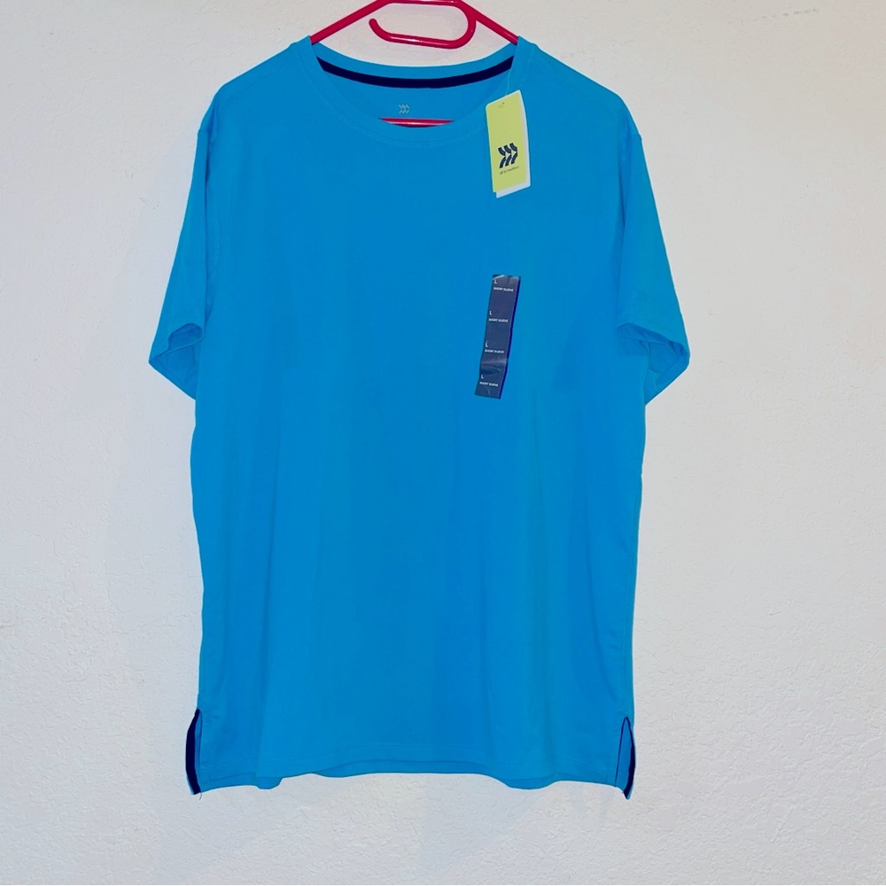 NWT All In Motion Men’s T- Shirt Sz L
